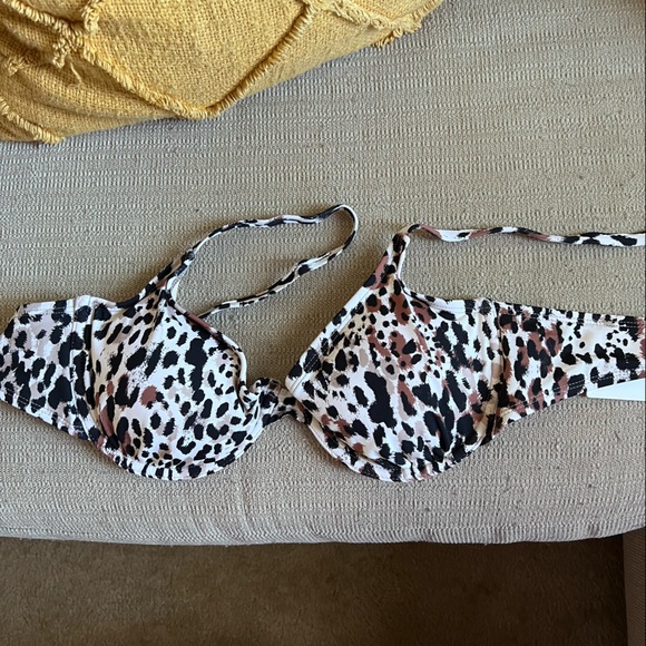 NWT Vici Dolls collection 2 piece swimsuit - Picture 3 of 4